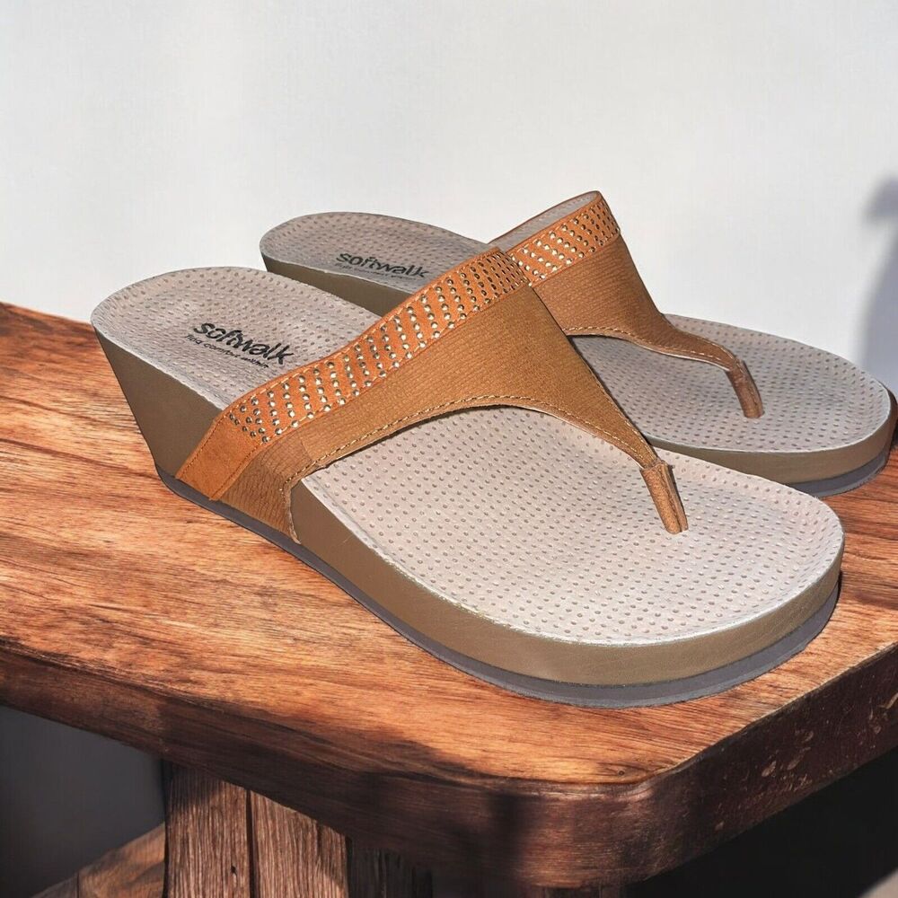 SoftWalk Women's 7.5 Heights Wedge Sandal in Cognac/Gold NEW
